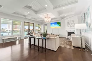 19 Bayfront Ct S, Saint Petersburg, FL 33711 - Photo 5