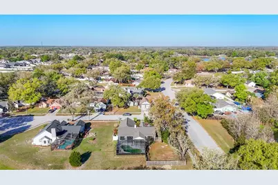 1040 Sawyers Court, Lutz, FL 33559 - Photo 71