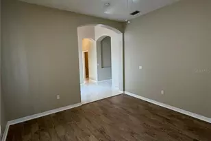 10401 Canary Isle Dr, Tampa, FL 33647 - Photo 17