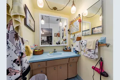 471 Sierra Circle E, Largo, FL 33770 - Photo 13