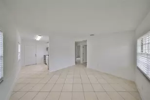 3710 Danny Bryan Blvd, Tampa, FL 33619 - Photo 7