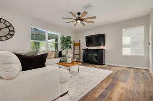 7518 Tuscan Bay Cir, Wesley Chapel, FL 33545 - Photo 13