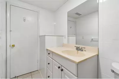 6705 Ralston Beach Circle, Tampa, FL 33614 - Photo 13