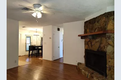 824 62nd Avenue NE, Saint Petersburg, FL 33702 - Photo 5