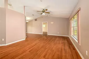 24180 Landing Dr, Lutz, FL 33559 - Photo 11