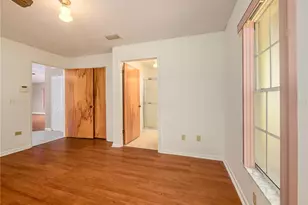 24180 Landing Dr, Lutz, FL 33559 - Photo 23