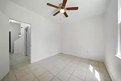 501 E Sparkman Avenue, Tampa, FL 33602 - Photo 15