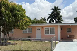 32 Roanoke Dr, Fort Myers, FL 33905 - Photo 7