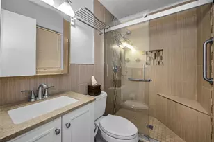 400 Glennes Ln, Dunedin, FL 34698 - Photo 17