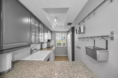 400 Glennes Lane #107, Dunedin, FL 34698 - Photo 9