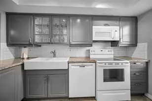 400 Glennes Ln, Dunedin, FL 34698 - Photo 13