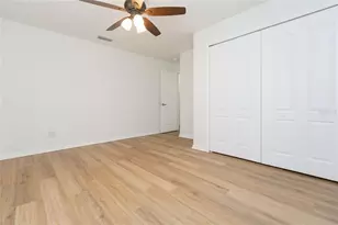 304 Apache Ln, Seffner, FL 33584 - Photo 37