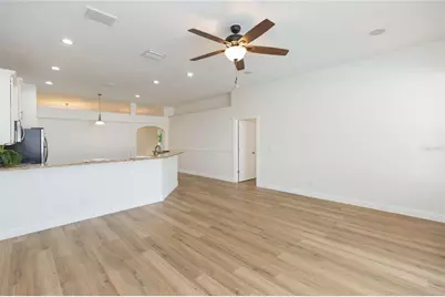 304 Apache Lane, Seffner, FL 33584 - Photo 19