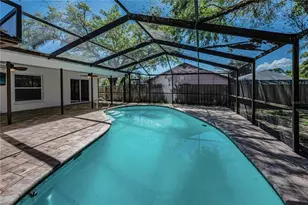 321 Arbor Dr E, Palm Harbor, FL 34683 - Photo 15