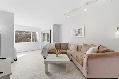 4595 Chancellor Street NE #227, Saint Petersburg, FL 33703 - Photo 9