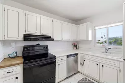 4595 Chancellor Street NE #227, Saint Petersburg, FL 33703 - Photo 5