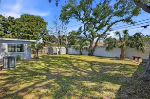 6535 10th St N, Saint Petersburg, FL 33702 - Photo 25