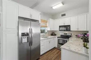 6535 10th St N, Saint Petersburg, FL 33702 - Photo 7