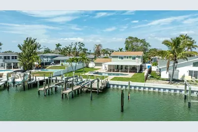 7886 9th Avenue S, Saint Petersburg, FL 33707 - Photo 43