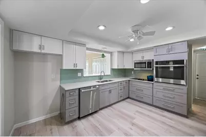 7886 9th Avenue S, Saint Petersburg, FL 33707 - Photo 21