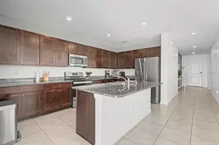 6938 Shelby Lynn Way, Zephyrhills, FL 33542 - Photo 5