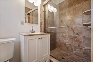 12902 Forest Hills Dr, Tampa, FL 33612 - Photo 15