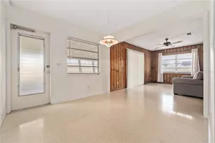 12902 Forest Hills Dr, Tampa, FL 33612 - Photo 11