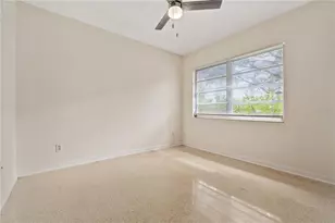 12902 Forest Hills Dr, Tampa, FL 33612 - Photo 17