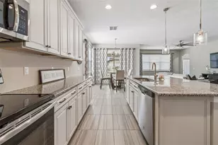 19328 Breynia Dr, Lutz, FL 33558 - Photo 15