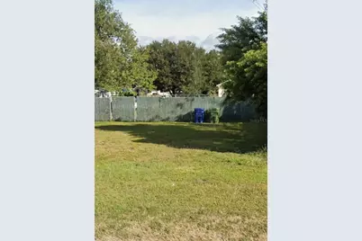 5320 E Columbus Drive, Tampa, FL 33619 - Photo 1
