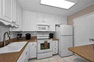 2700 Bayshore Blvd, Dunedin, FL 34698 - Photo 15