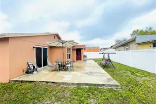 9608 Elgin Ct, Tampa, FL 33615 - Photo 13