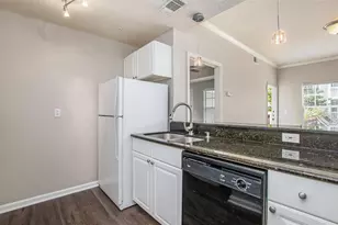 800 Dakota Ave, Tampa, FL 33606 - Photo 5