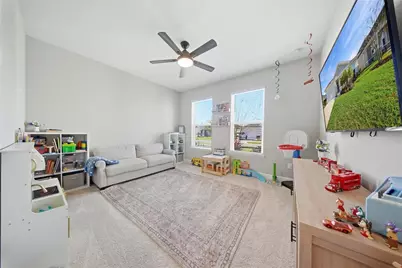 31605 Westbury Estates Avenue, Wesley Chapel, FL 33545 - Photo 9