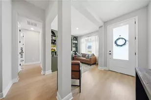 31605 Westbury Ests Ave, Wesley Chapel, FL 33545 - Photo 5