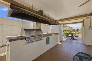 8140 Terrace Garden Dr N, Saint Petersburg, FL 33709 - Photo 75