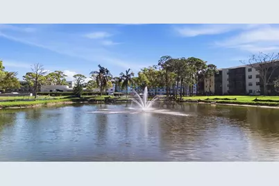8140 Terrace Garden Drive N #102, Saint Petersburg, FL 33709 - Photo 63