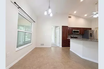 3339 Sheffield Circle, Sarasota, FL 34239 - Photo 9