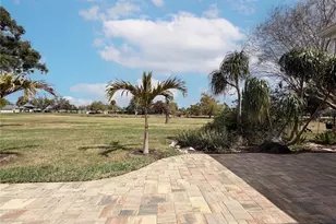 3339 Sheffield Cir, Sarasota, FL 34239 - Photo 31