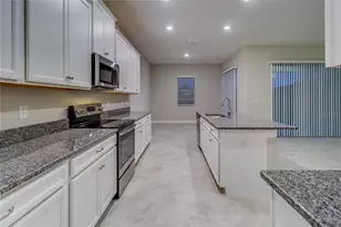 3124 Hilliard Dr, Wesley Chapel, FL 33543 - Photo 9