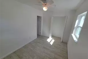 1225 1/2 Bermuda St, Clearwater, FL 33755 - Photo 5