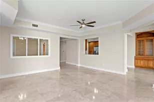 300 Beach Dr NE, Saint Petersburg, FL 33701 - Photo 13