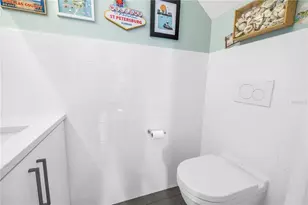 355 Red Cedar Ct NE, Saint Petersburg, FL 33703 - Photo 27