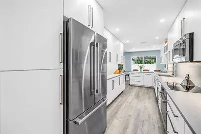 355 Red Cedar Court NE, Saint Petersburg, FL 33703 - Photo 15