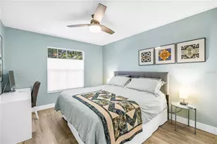 355 Red Cedar Ct NE, Saint Petersburg, FL 33703 - Photo 23