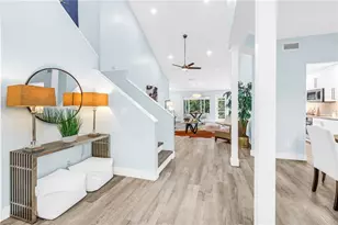 355 Red Cedar Ct NE, Saint Petersburg, FL 33703 - Photo 27