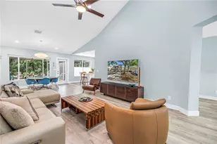 355 Red Cedar Ct NE, Saint Petersburg, FL 33703 - Photo 13