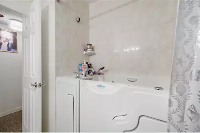 7607 W Hanna Avenue, Tampa, FL 33615 - Photo 31