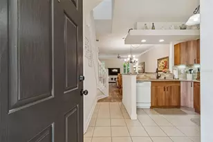 5351 Neil Dr, Saint Petersburg, FL 33714 - Photo 9