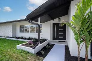 13956 80th Ave, Seminole, FL 33776 - Photo 3